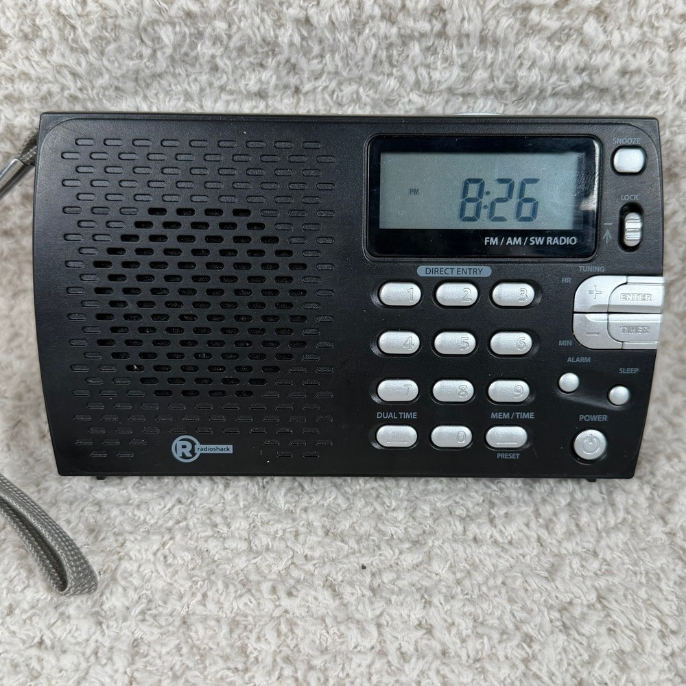 RadioShack AM FM Shortwave Travel Radio Digital World Receiver 2000658 Black